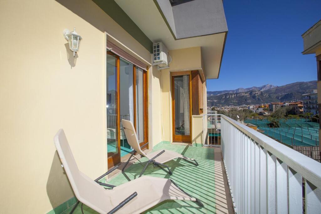 Ferienwohnung Super Attico Vista Mare Con Piscina Sorrent Exterior foto