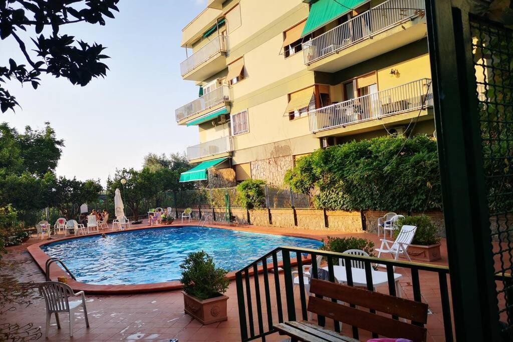 Ferienwohnung Super Attico Vista Mare Con Piscina Sorrent Exterior foto